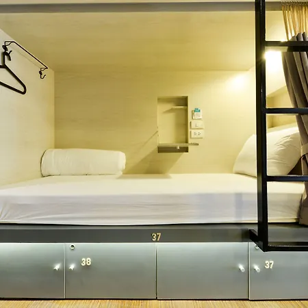 The Cube Hostel Silom-3