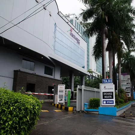 Orchardz Hotel Industri Jakarta Kemayoran-2