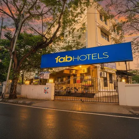 Fabhotel Colors Service Apartment-3