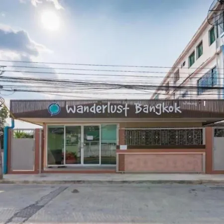 Wanderlust Bangkok Hostel-3