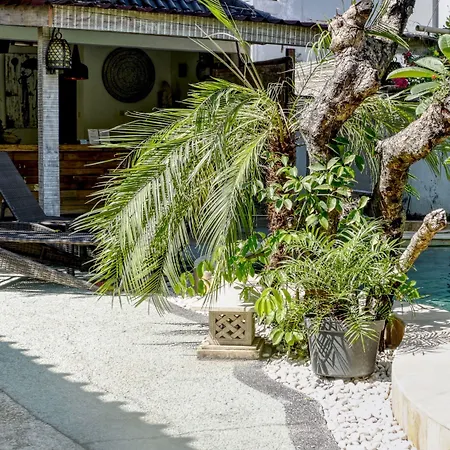 Kalua Boutique Bungalows-3