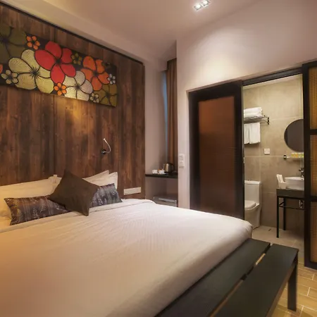 Hotel Twenty 8B-3