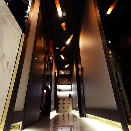 Cube Boutique Capsule Hotel At Kampong Glam-3