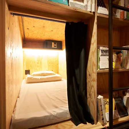 Book And Bed Tokyo Shinjuku-3