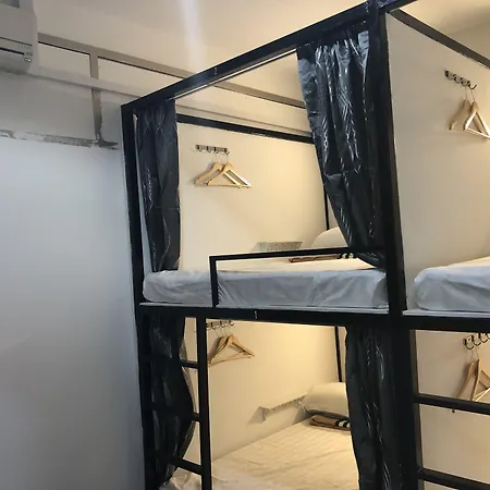 Oss Backpackers Hostel-2