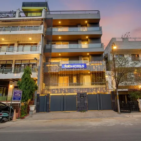 Fabhotel Exotica-3