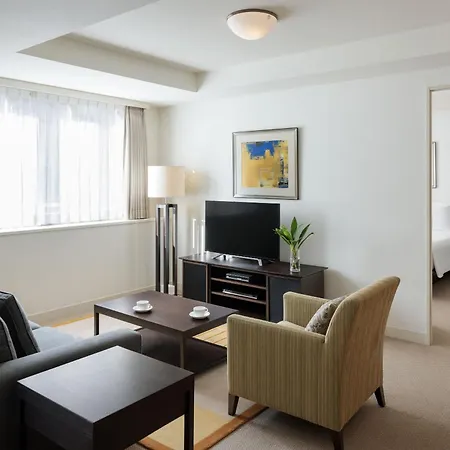 Oakwood Residence Aoyama Tokyo-3