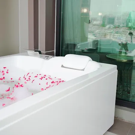 Valia Bangkok Sukhumvit 24 By Kingston Hotels-3