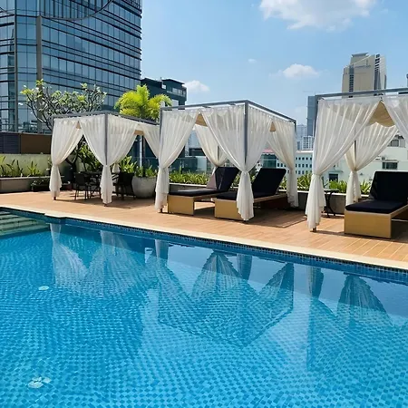 Clover Hotel Monivong-2