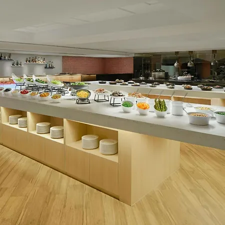 Courtyard By Marriott Hong Kong-3