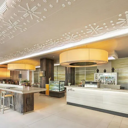 Centara Life Government Complex Hotel & Convention Centre Chaeng Watthana-3