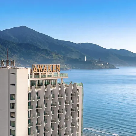 Awaken Da Nang Hotel-2