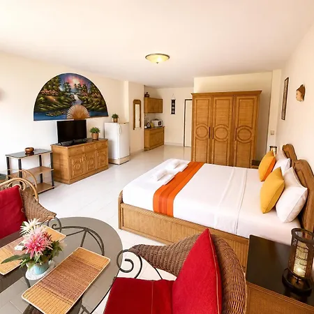 B&B View Talay 1B Studio Jomtien-2