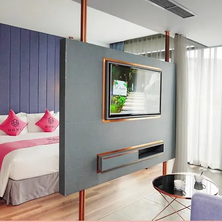 Home Hotel-3