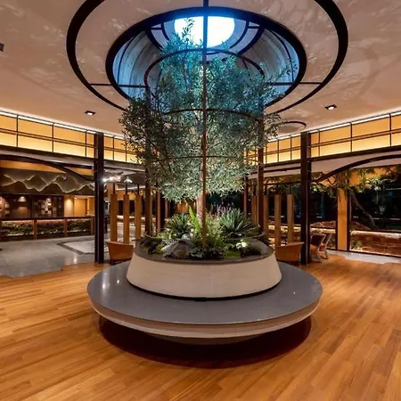 Holiday Garden Hotel-3