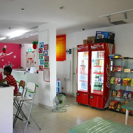 Footprints Hostel, Singapore-3