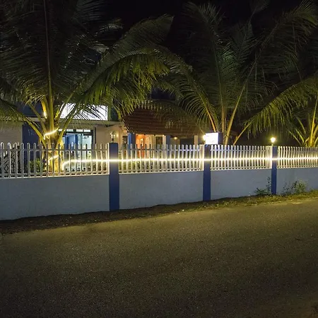 Veeniola Holiday Home-3