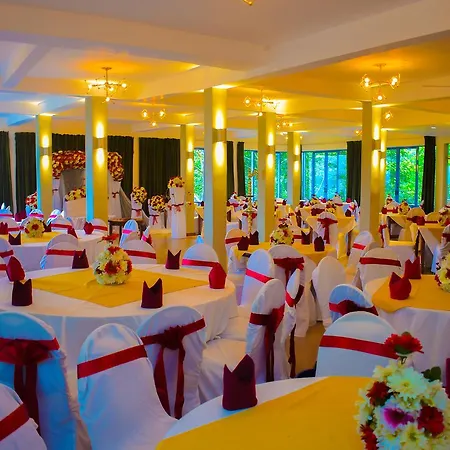 Brookside Resort By Earl'S-3
