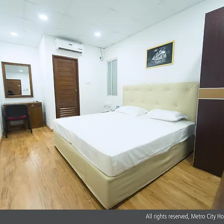 Metro City Hotel-3