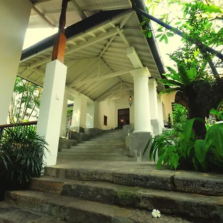 D Pavilion Boutique Hotel-3