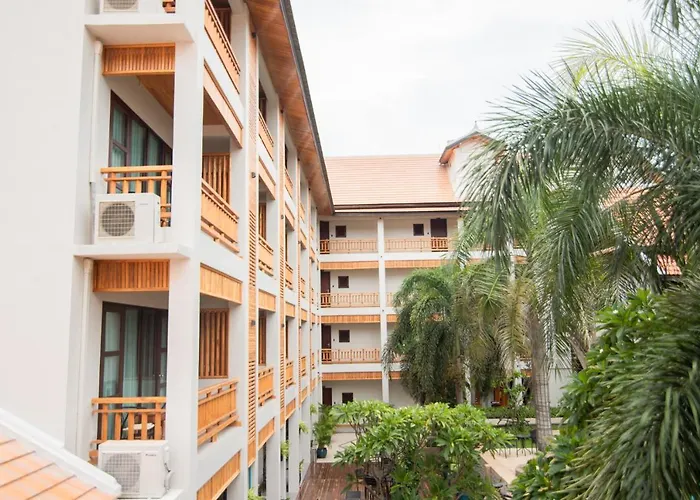 Ang Thong Hotel