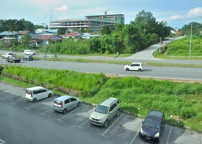 Kuching Transit Inn