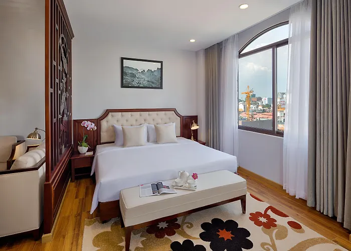 Happy Life Grand Hotel & Rooftop Skybar Ciudad Ho Chi Minh 