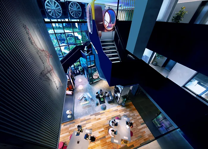 Lyf Funan Singapura