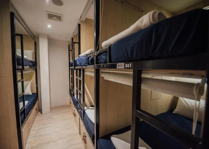 Hotel Bluewaters Pods @ Bugis Singapore