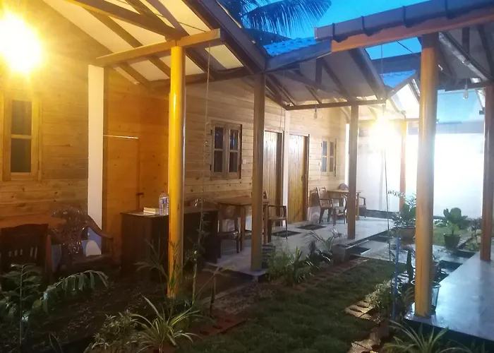 Dot Bey Beach Cabana