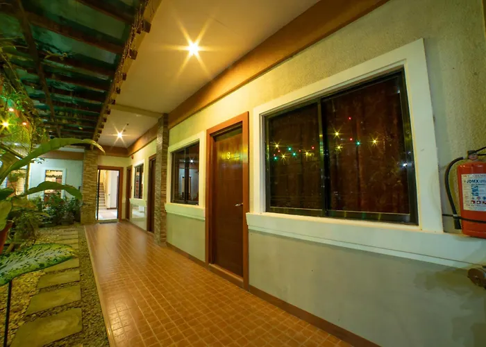 Casanas Suites Puerto Princesa