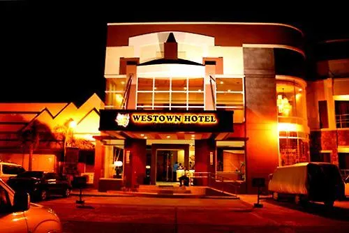 Mo2 Westown Hotel - Mandalagan