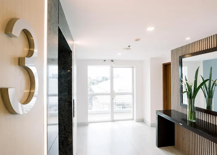 Allure Hotel & Suites