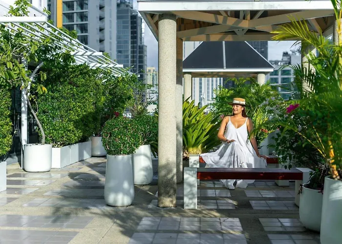 Parkroyal Suites Bangkok