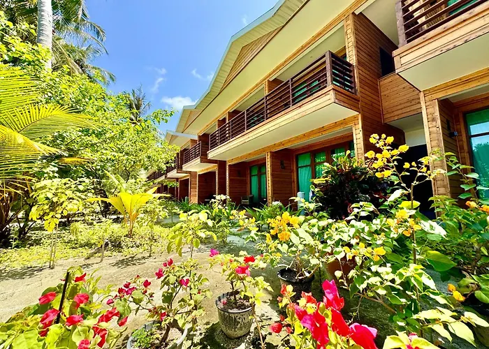 Pearl Sands Of Maldives Huraa