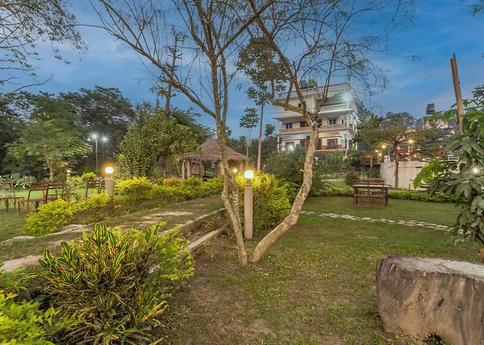 Hotel Riverside With Swimming Pool Sauraha