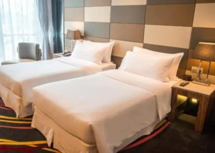 Ramada Plaza Huizhou East Hotel