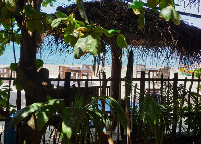 Gecko Restaurant&Rooms Arugam Bay
