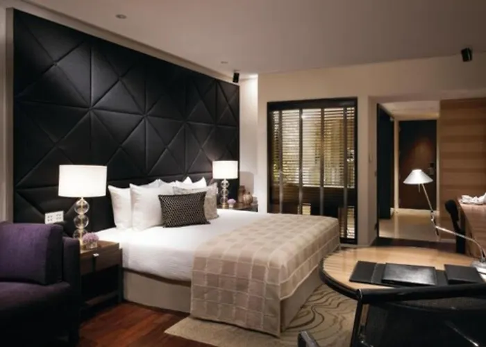 Taj Lands End