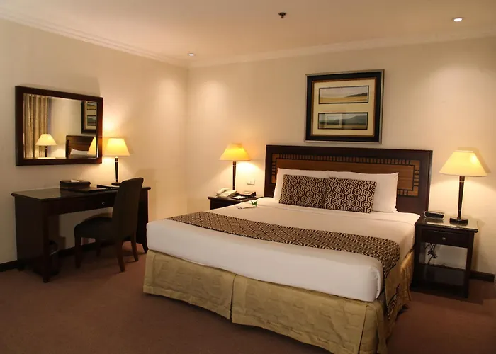 Herald Suites Solana Makati City