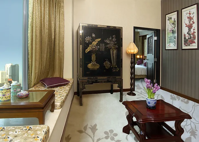 Lan Kwai Fong Hotel - Kau U Fong Hong Kong