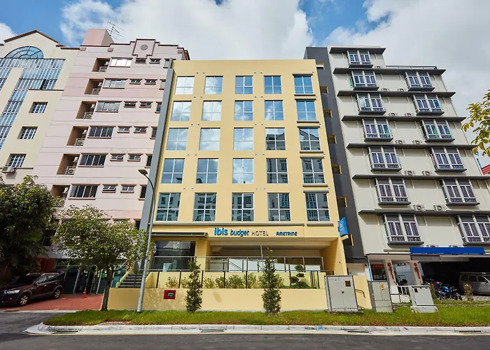 Ibis Budget Singapore Ametrine