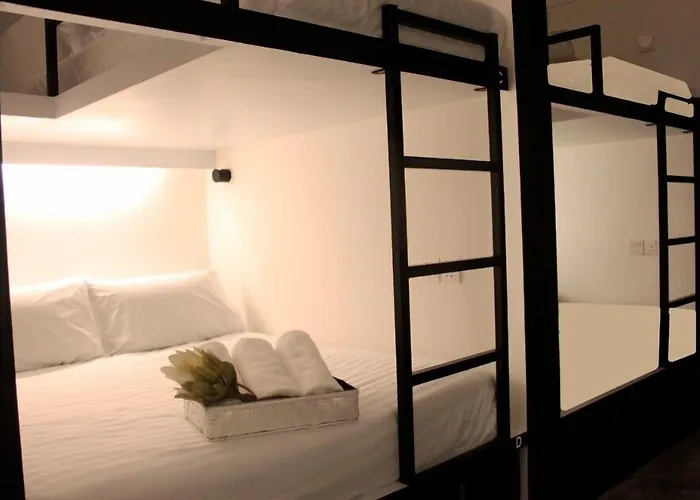 Bunc Hostel Singapore