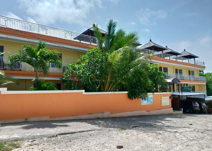 Balangan Paradise Hostel And Restaurant