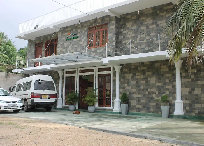 Pure Nature Hotel Kandy