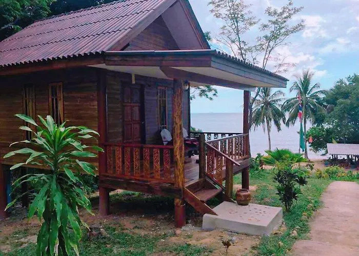 Koh Jum Coral Bay Resort