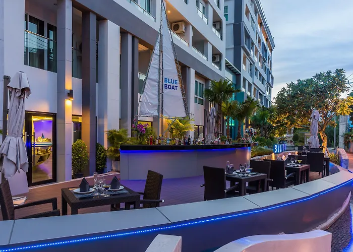 Blue Boat Hotel Jc