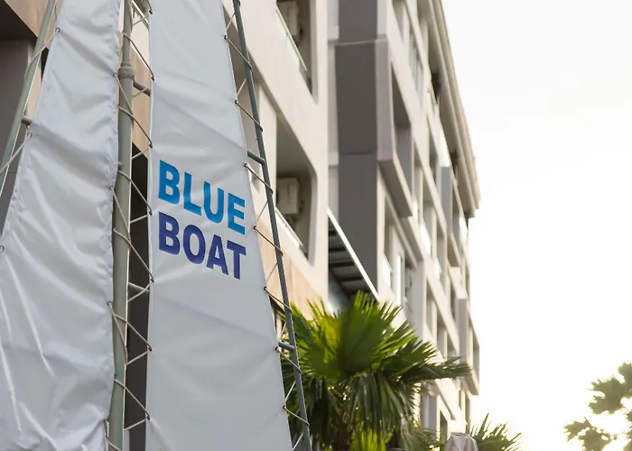 Blue Boat Hotel Jc