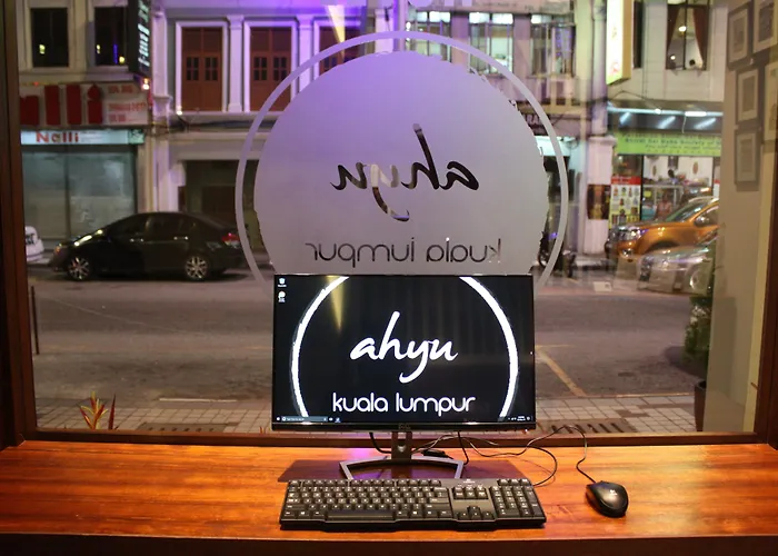 Ahyu Hotel