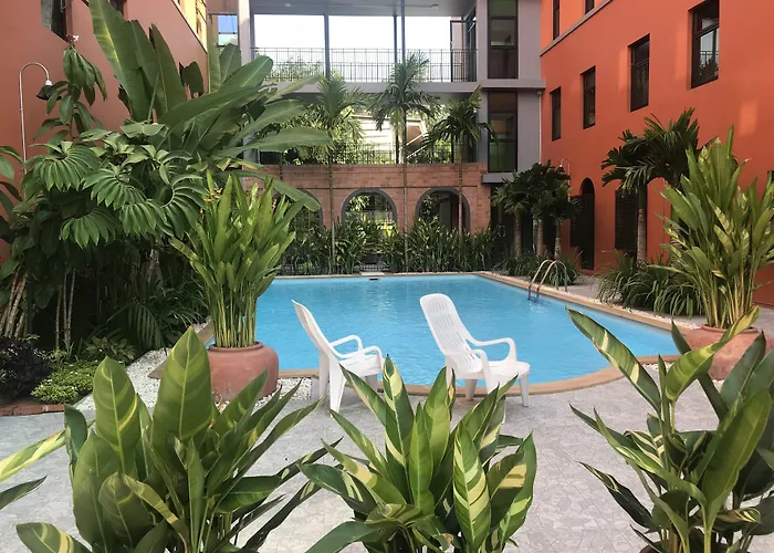 Baansuanprannok Hotel